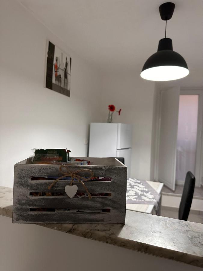 דירות איסרניה La Casa Di Stella מראה חיצוני תמונה